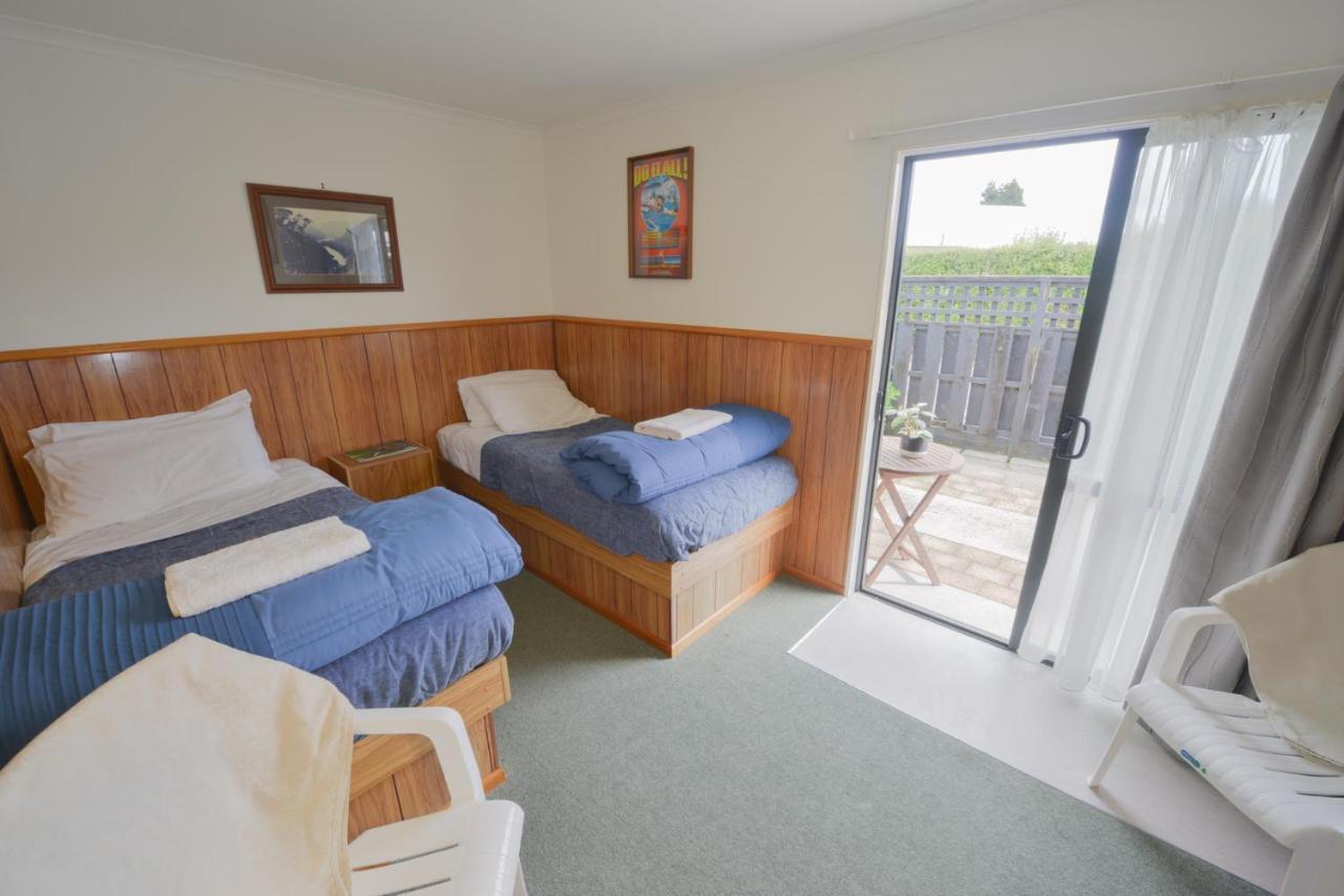 Wilderness Backpackers Hostel Haast Exterior photo