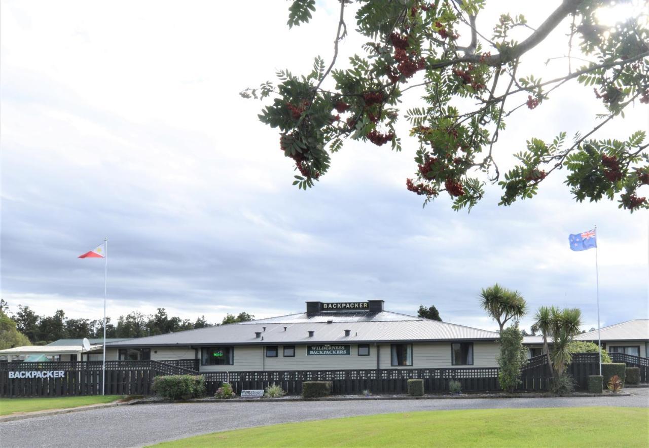 Wilderness Backpackers Hostel Haast Exterior photo