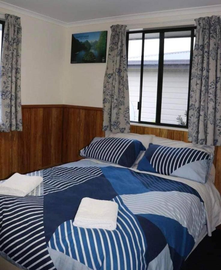 Wilderness Backpackers Hostel Haast Exterior photo