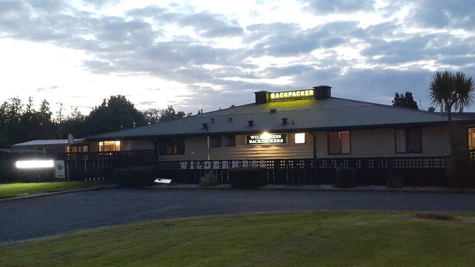 Wilderness Backpackers Hostel Haast Exterior photo